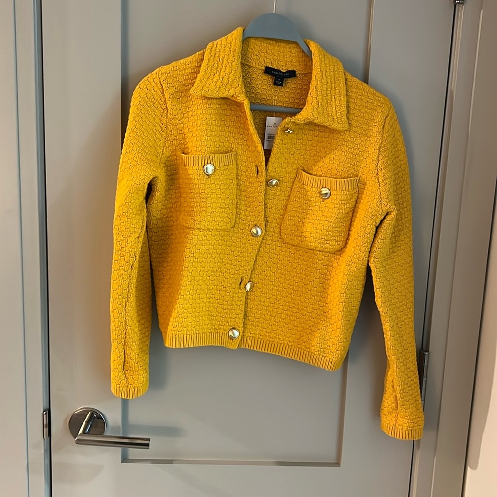 Ann Taylor cropped sweaters jacket